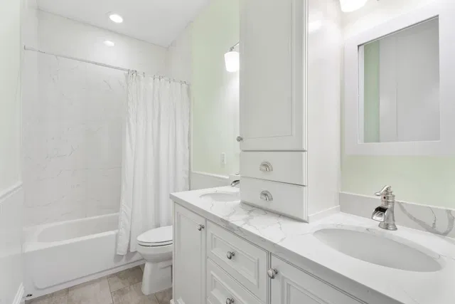 Canterbury Place Residence photo 19