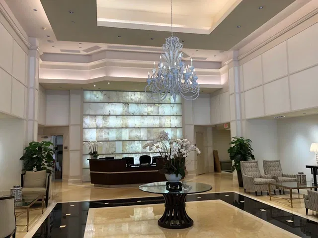 One City Plaza Unit 423 photo 3