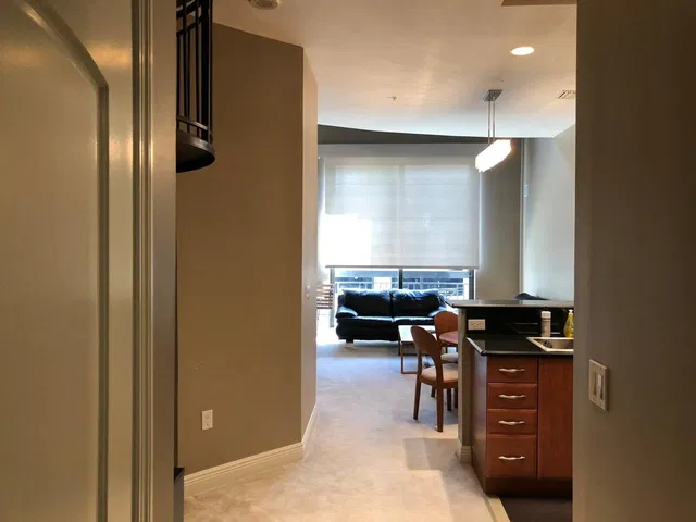 One City Plaza Unit 423 photo 9