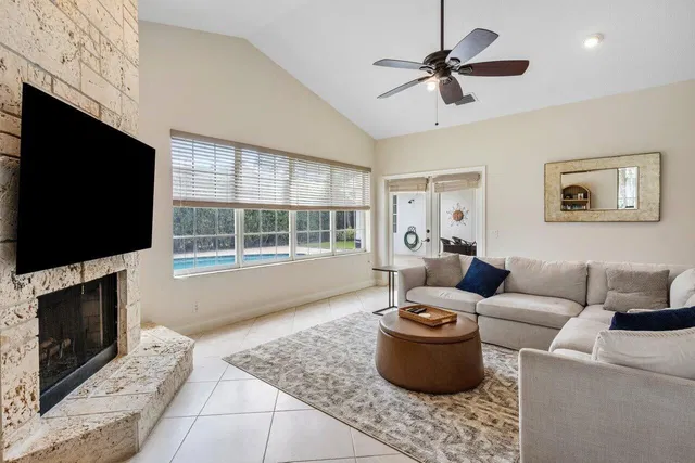 Colonnade Boca Raton Residence photo 20