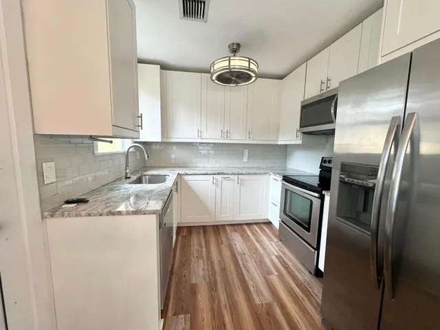 NOMAR West Palm Beach Residence photo 13
