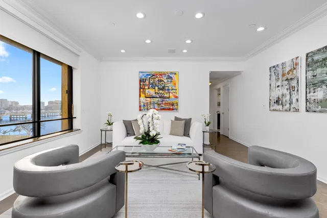 150 Bradley Place #0505
