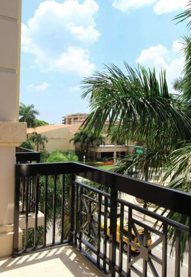 One City Plaza Unit 213 photo 10