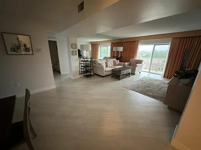 170 N Ocean Boulevard #508