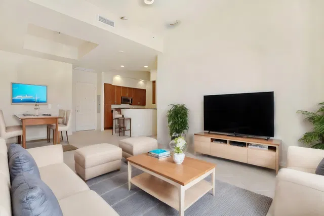 One City Plaza Unit 1115 photo 8