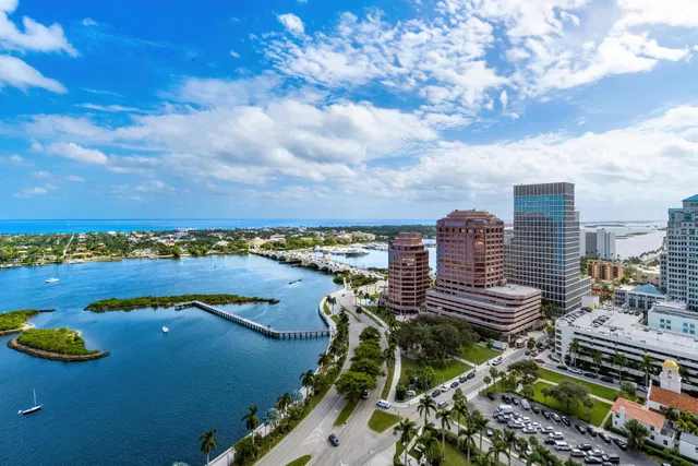 The Plaza of The Palm Beaches Unit 27a photo 6