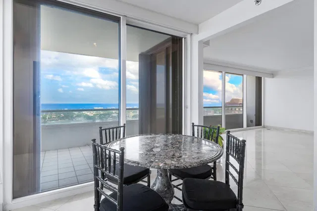 The Plaza of The Palm Beaches Unit 27a photo 14
