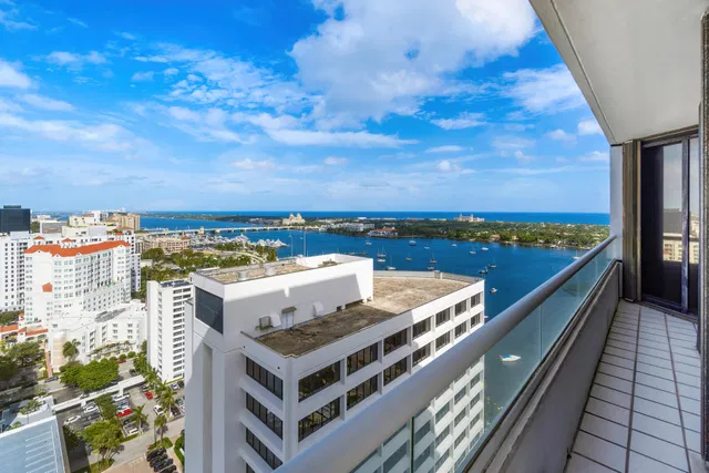 The Plaza of The Palm Beaches Unit 27a photo 20