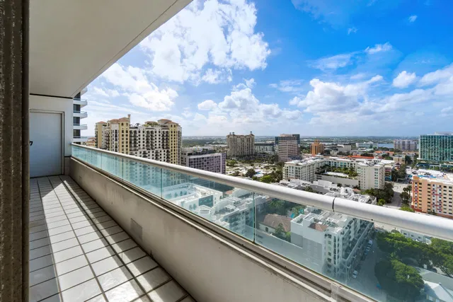 The Plaza of The Palm Beaches Unit 27a photo 21