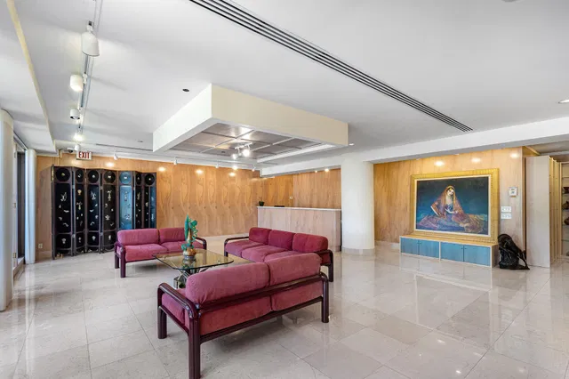 The Plaza of The Palm Beaches Unit 27a photo 36