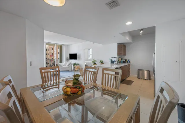 City Palms Unit 701 photo 5