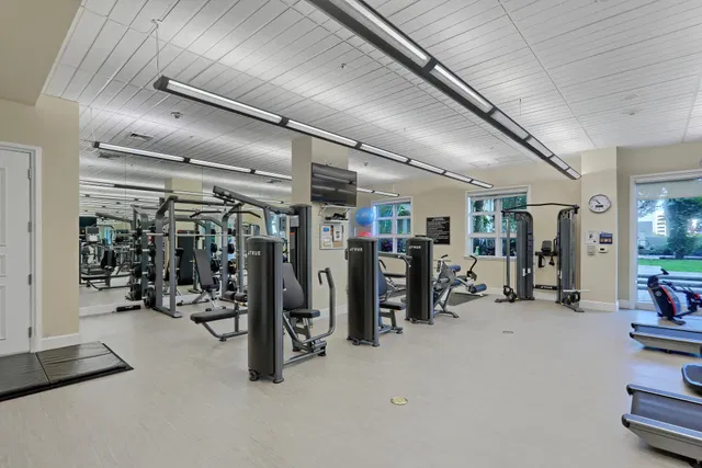 The Metropolitan Unit 514 photo 41