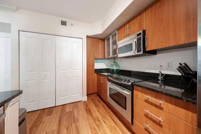 The Prado Unit 732 photo 10