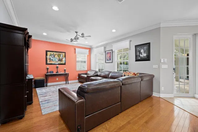 Canterbury Place Residence photo 8