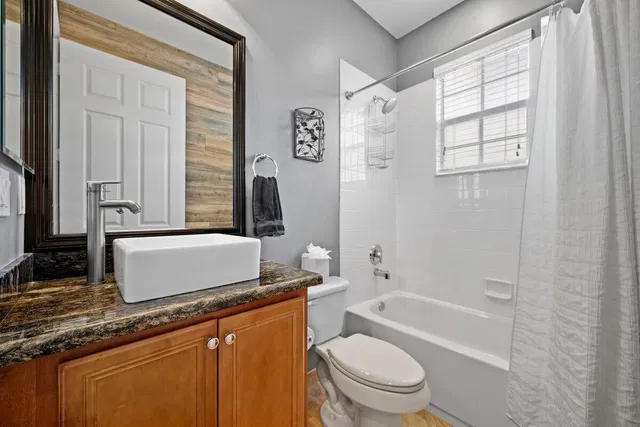 Canterbury Place Residence photo 20