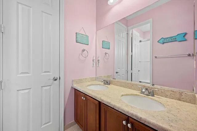 Canterbury Place Residence photo 30