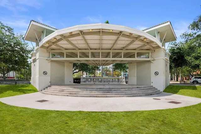 Canterbury Place Residence photo 52