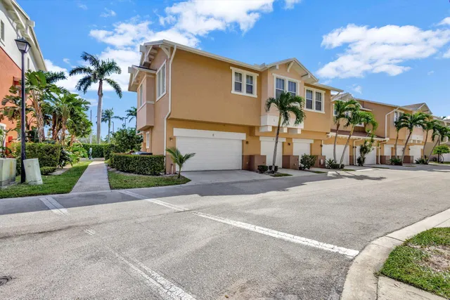 Cityside West Palm Beach Unit 6 photo 5
