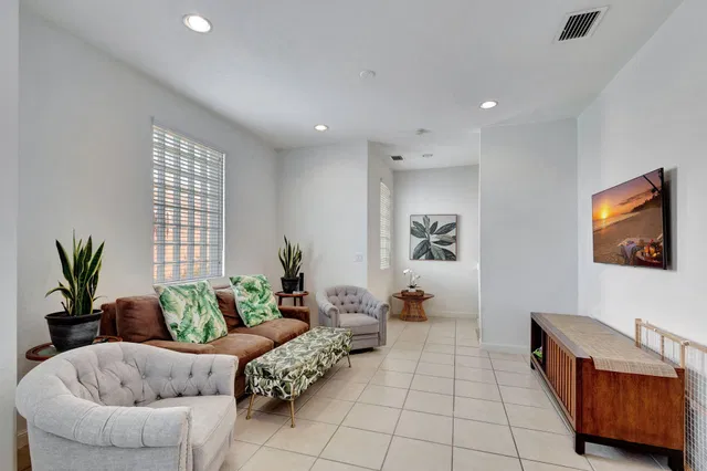 Cityside West Palm Beach Unit 6 photo 9