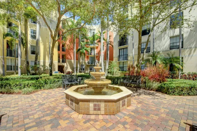 Courtyards in Cityplace Unit 309 photo 10