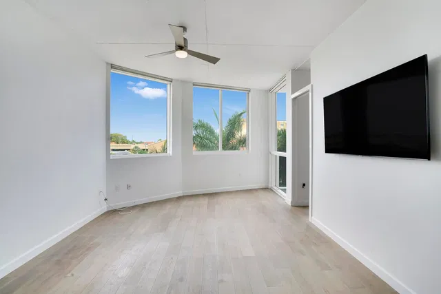 Villa Lofts Unit 501 photo 8