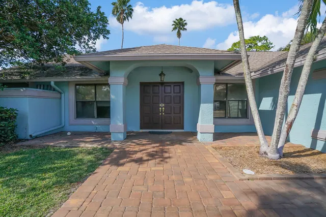  Residence photo 4