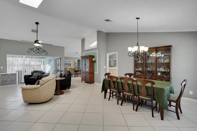  Residence photo 7