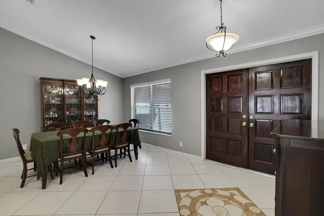  Residence photo 8