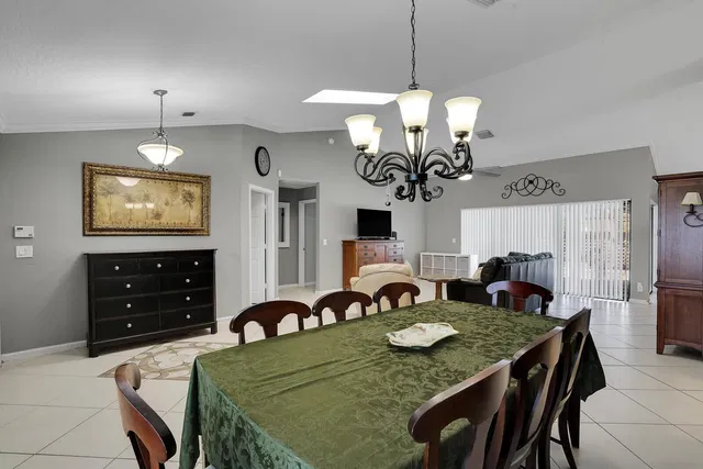  Residence photo 10