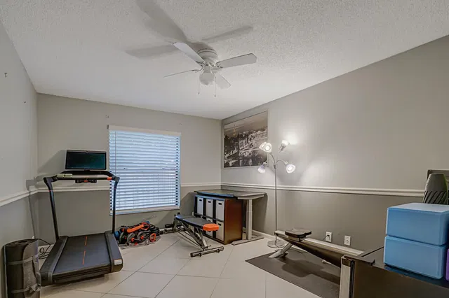  Residence photo 33