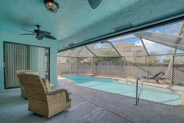  Residence photo 35
