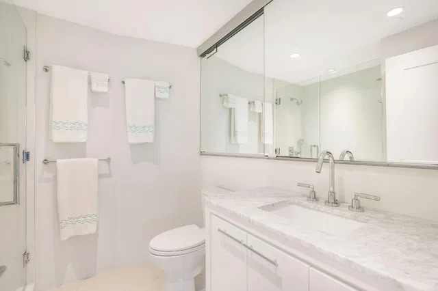 Palm Beach Towers, Palm Beach Unit 221b photo 8