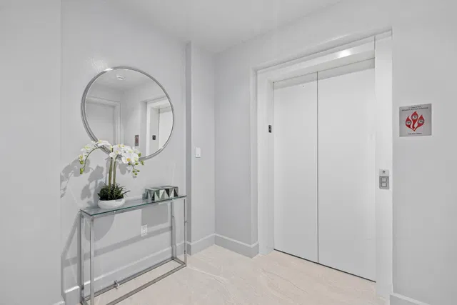 Azure Palm Beach Gardens Unit 206 photo 2