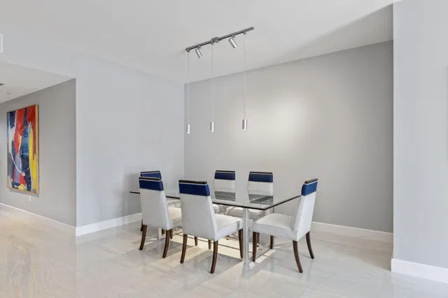 Azure Palm Beach Gardens Unit 206 photo 3