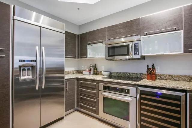 CityPlace South Tower Unit 910 photo 5