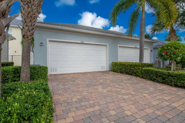 Mallory Creek Abacoa Residence photo 29