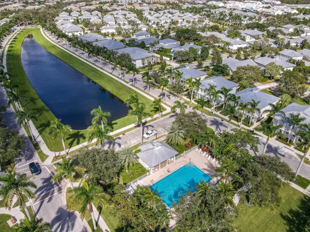 Mallory Creek Abacoa Residence photo 33