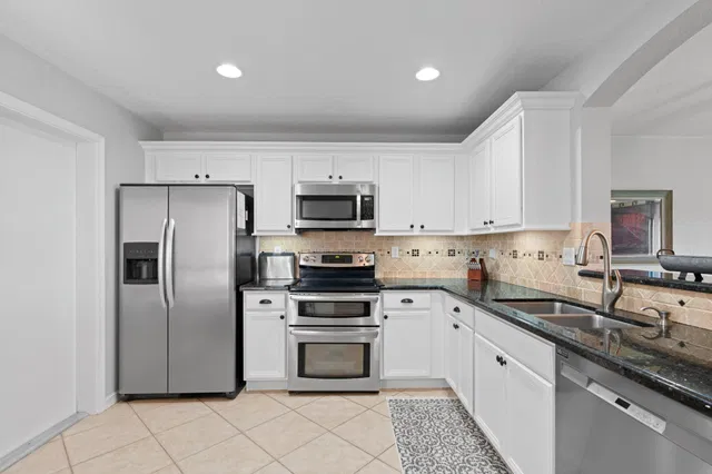 Residence photo 7