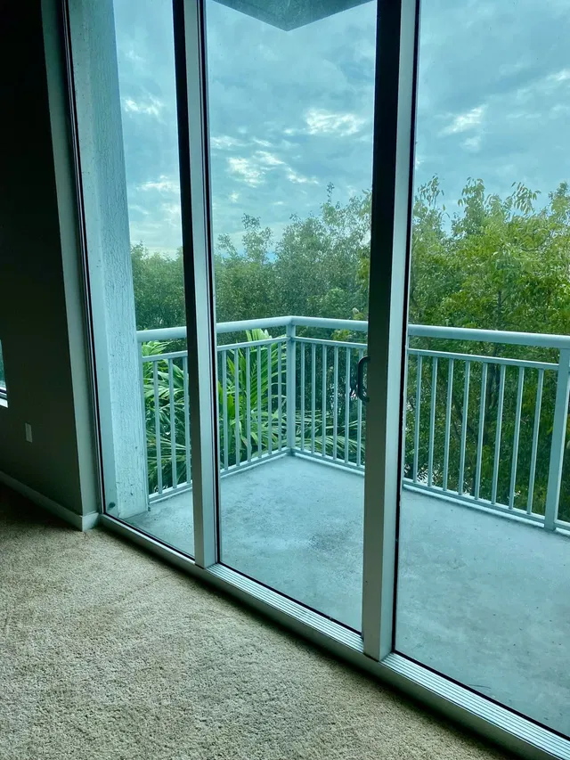 The Edge Unit 309 photo 8