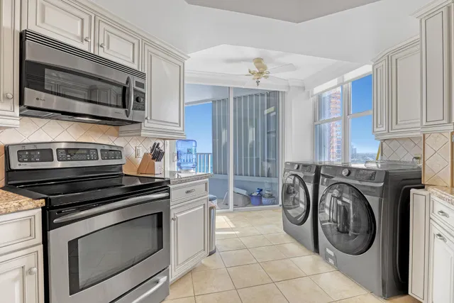 Corniche Singer Island Unit 702 photo 12