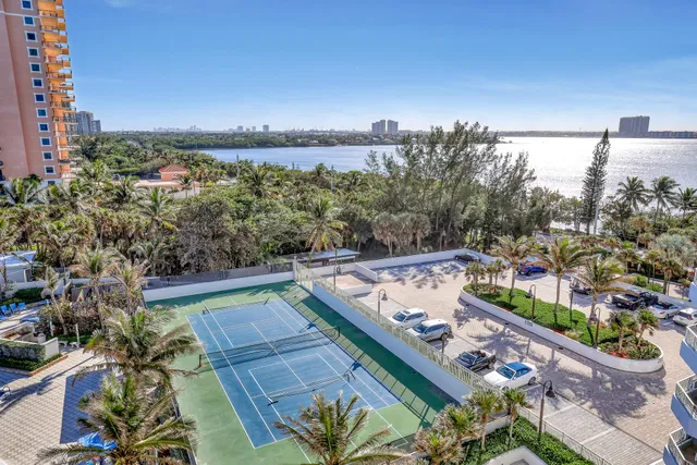 Corniche Singer Island Unit 702 photo 34