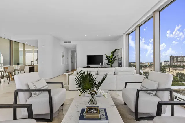 La Clara Palm Beach Unit 1104 photo 5
