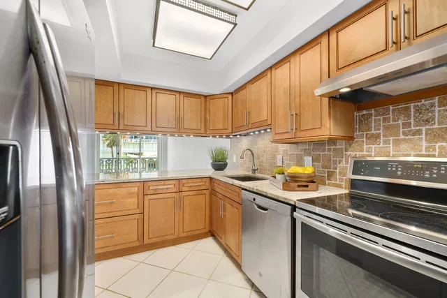 2720 S Ocean Boulevard #221