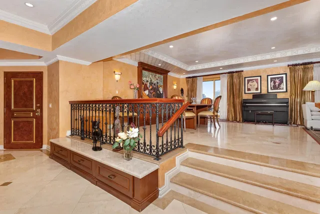 Palm Beach Biltmore Unit 408 photo 6