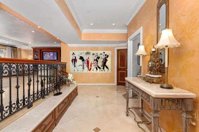 Palm Beach Biltmore Unit 408 photo 7