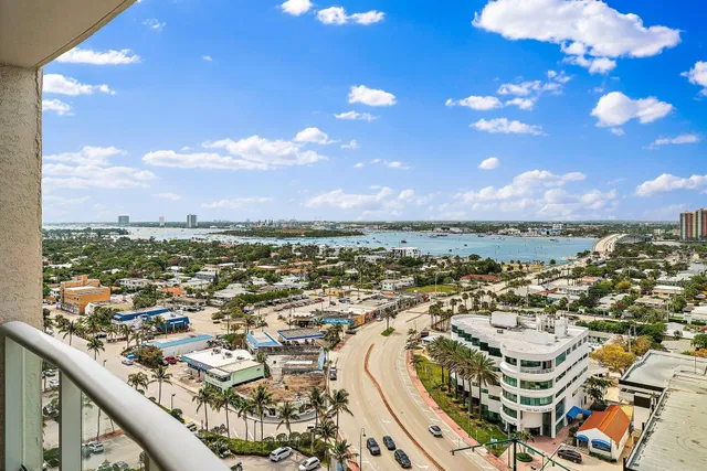 Ritz Carlton Residences Singer Island Unit 1506 B photo 4