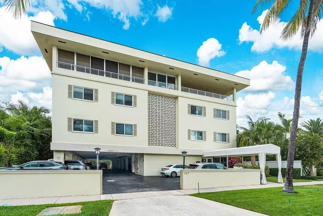 227 Brazilian Avenue #2e