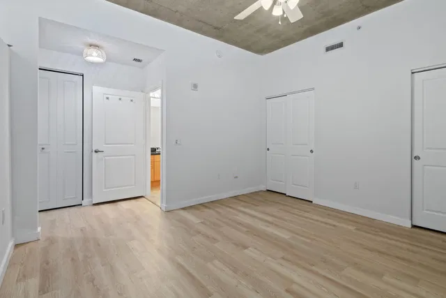The Edge Unit 616 photo 13