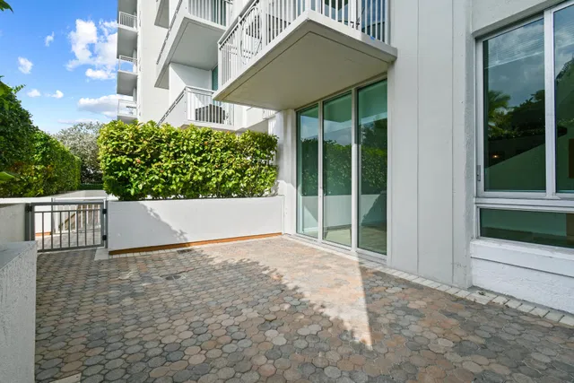 The Edge Unit 616 photo 20