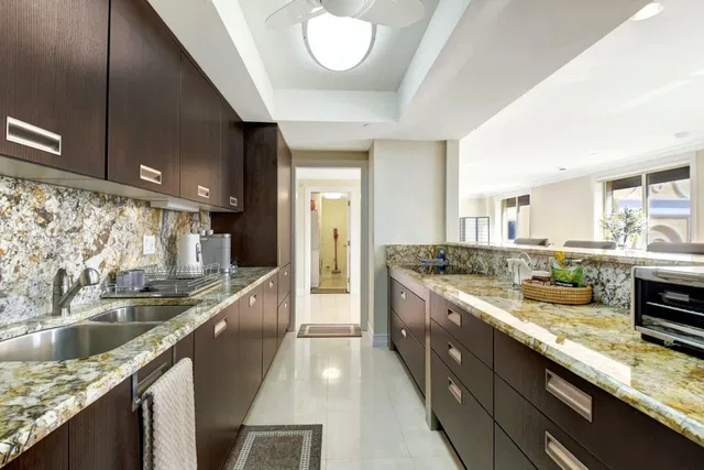 Palm Beach Biltmore Unit 605 photo 9